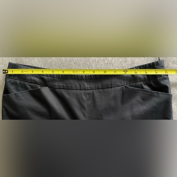 Talbots Women’s Sz 12 Petite Blue Flat Front Tapered Leg Dress Pant Side Zip - Picture 3 of 10